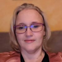 Virginie Bierne, Secrétaire chez 2D DOMECA